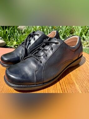 Red Wing Victoria 4174 Black Leather Lace-up Oxford